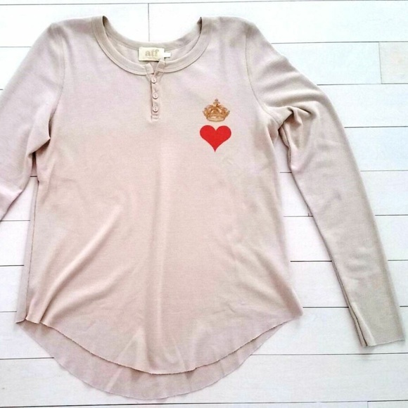 ALL THINGS FABULOUS Henley Thermal Top Crown Heart ( S ) - Picture 1 of 1